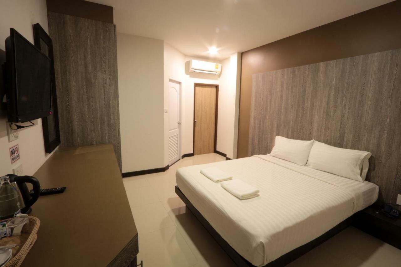 Fortune Surin Hotel Exterior foto
